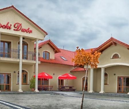 Potocki Dwór Hotel Jędrzejów Exterior foto