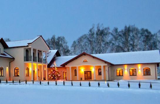 Potocki Dwór Hotel Jędrzejów Exterior foto